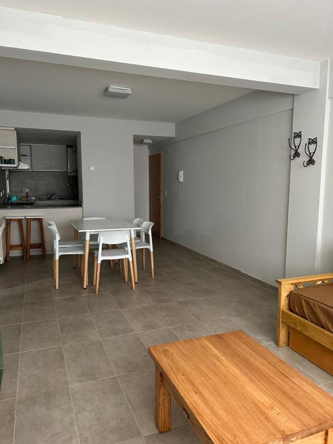 Departamento Amplio Y Comodo Cerca Del Centro 산카를로스데바릴로체 외부 사진